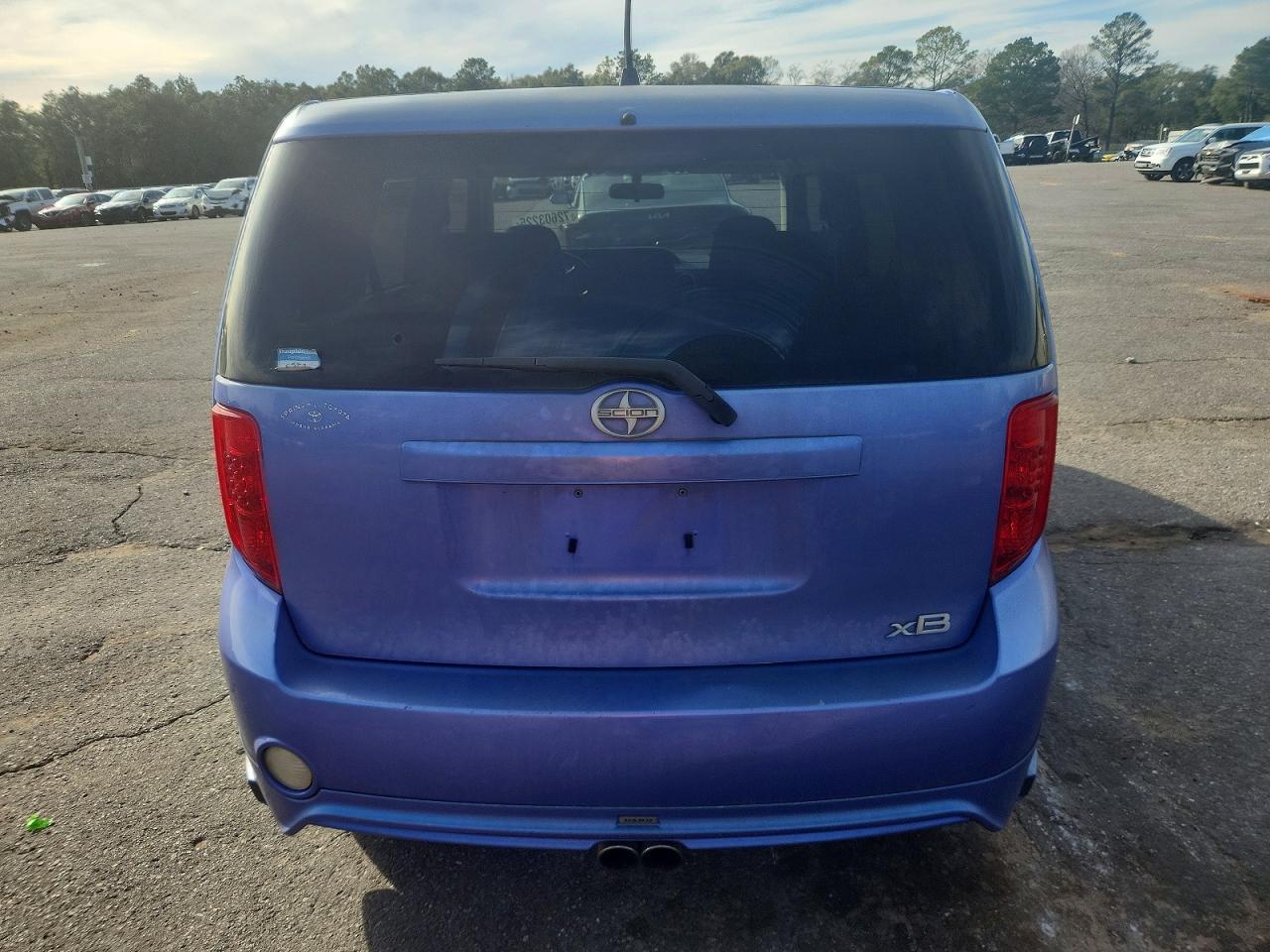 2010 TOYOTA SCION