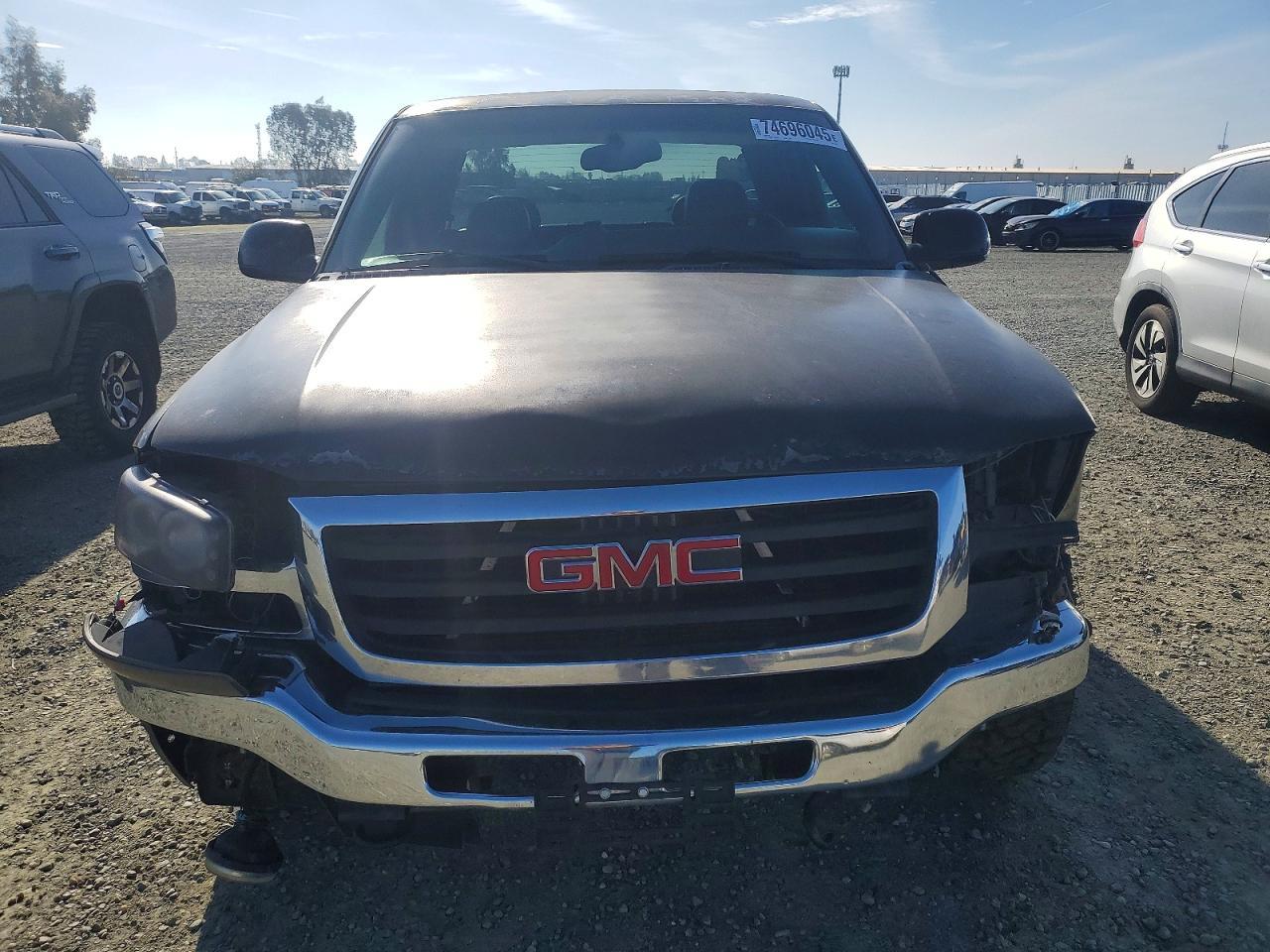 2005 GMC Sierra