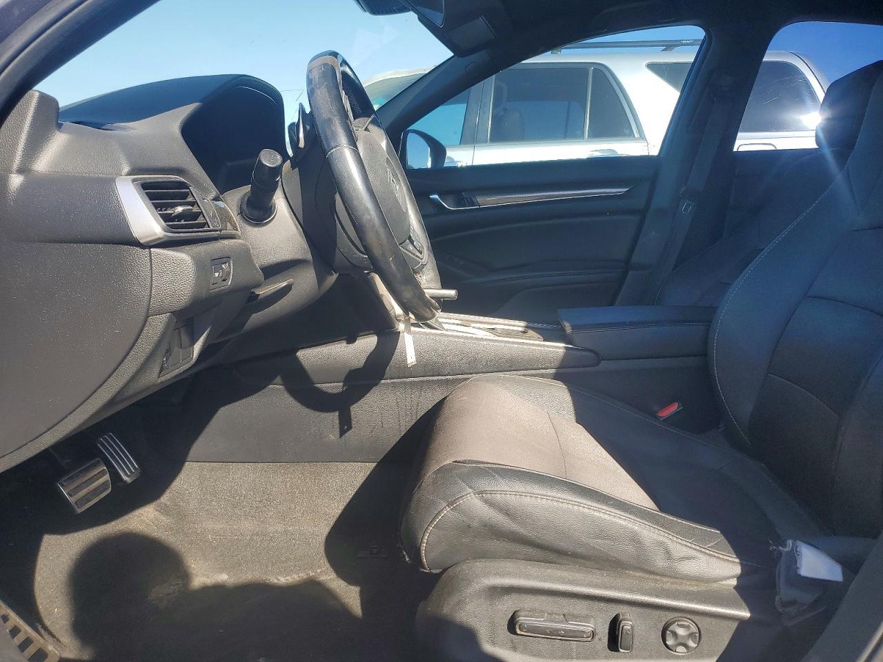2019 HONDA ACCORD