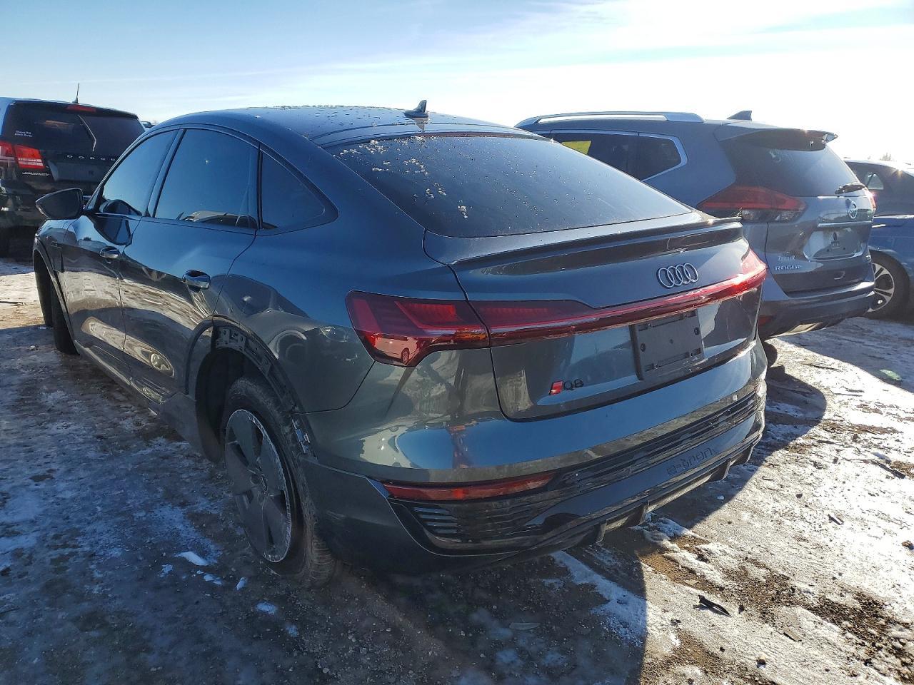 2024 AUDI Q8