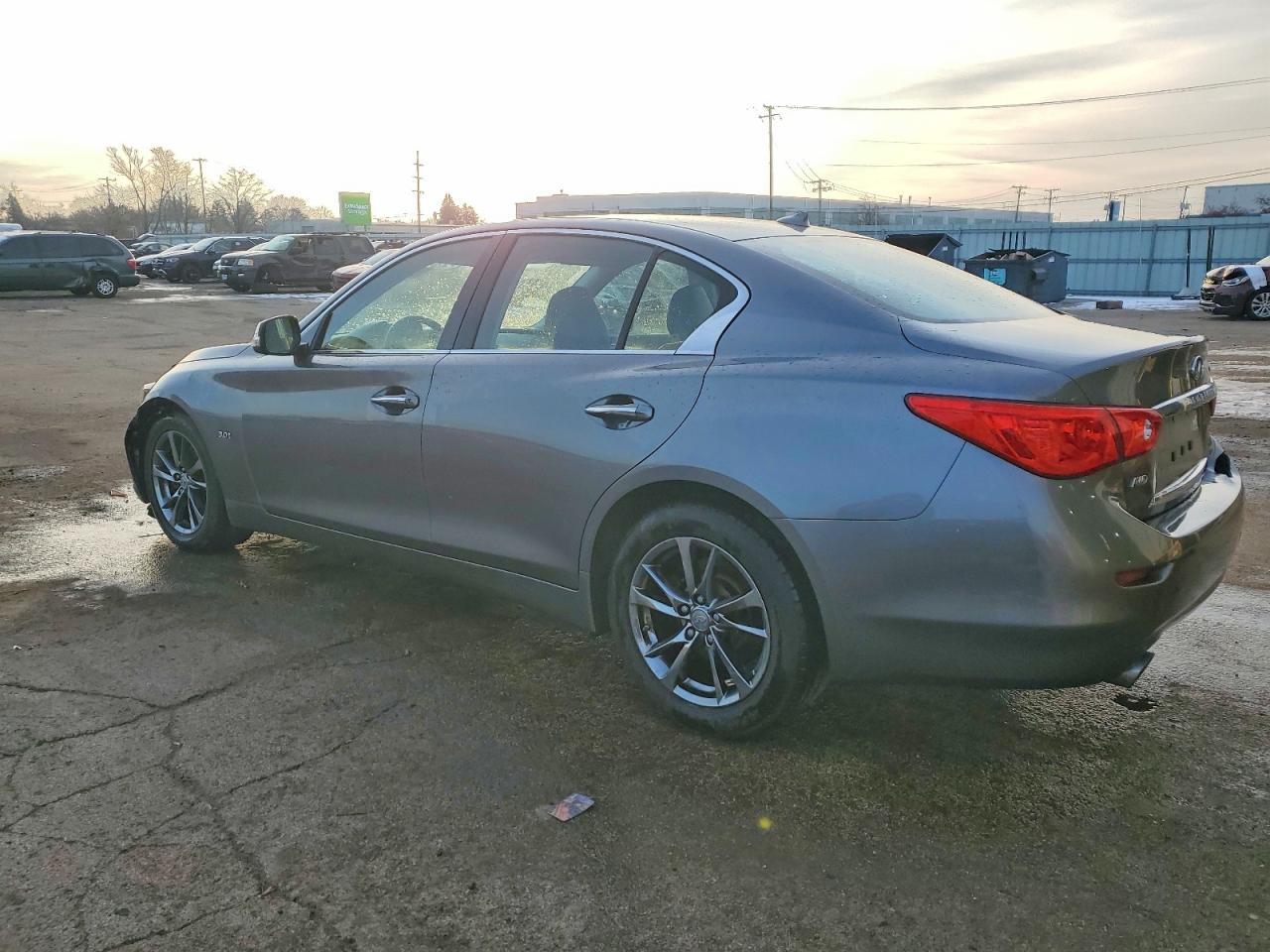 2017 INFINITI Q50