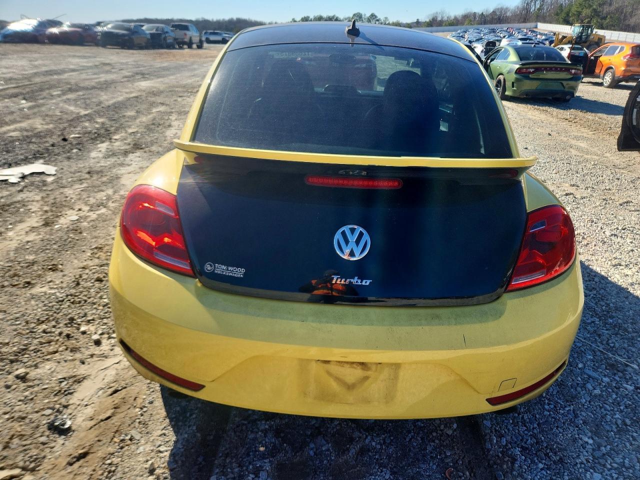 2014 VOLKSWAGEN Beetle