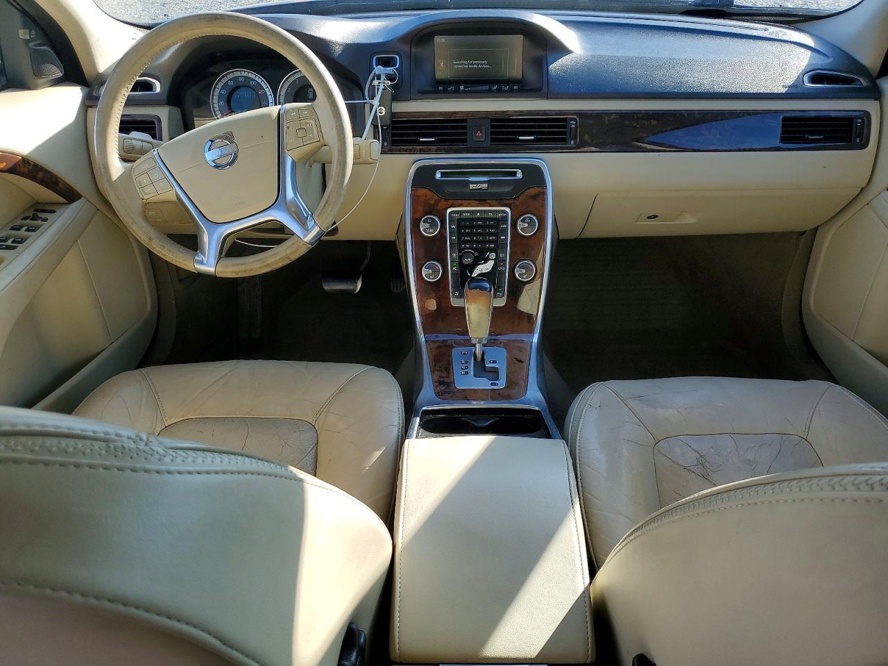 2012 VOLVO XC70