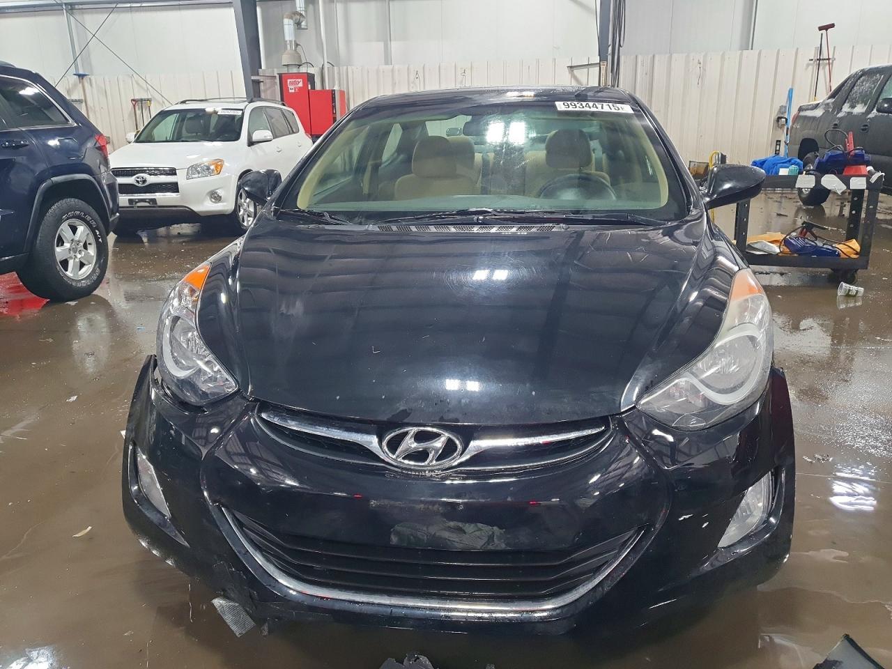 2012 HYUNDAI ELANTRA