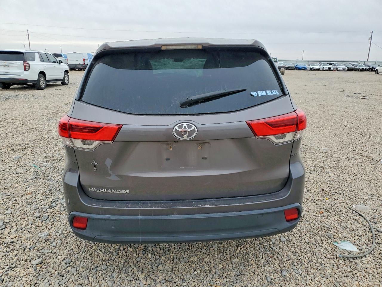 2017 TOYOTA HIGHLANDER