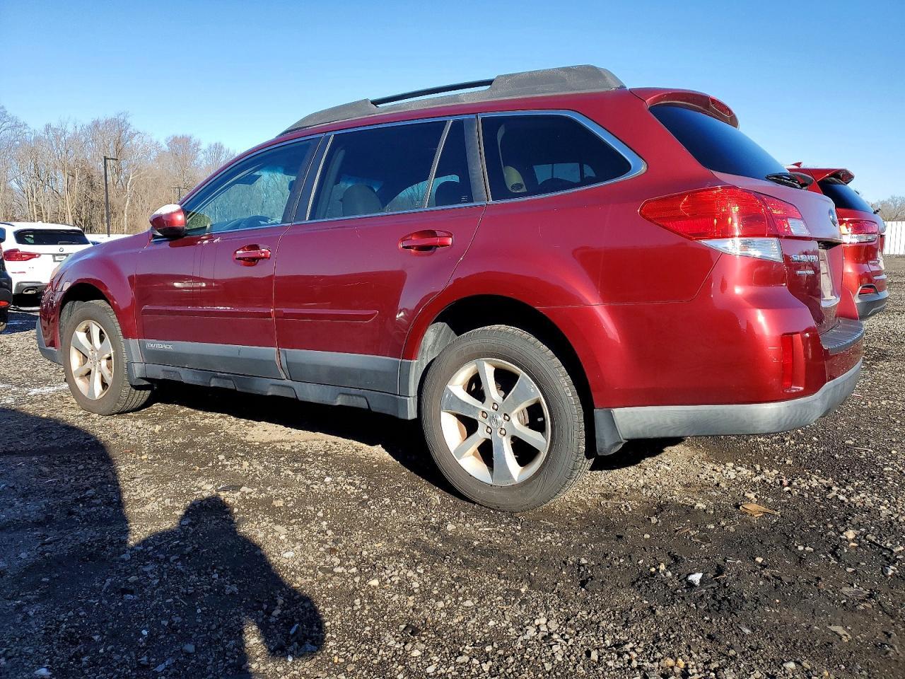 2013 SUBARU Outback