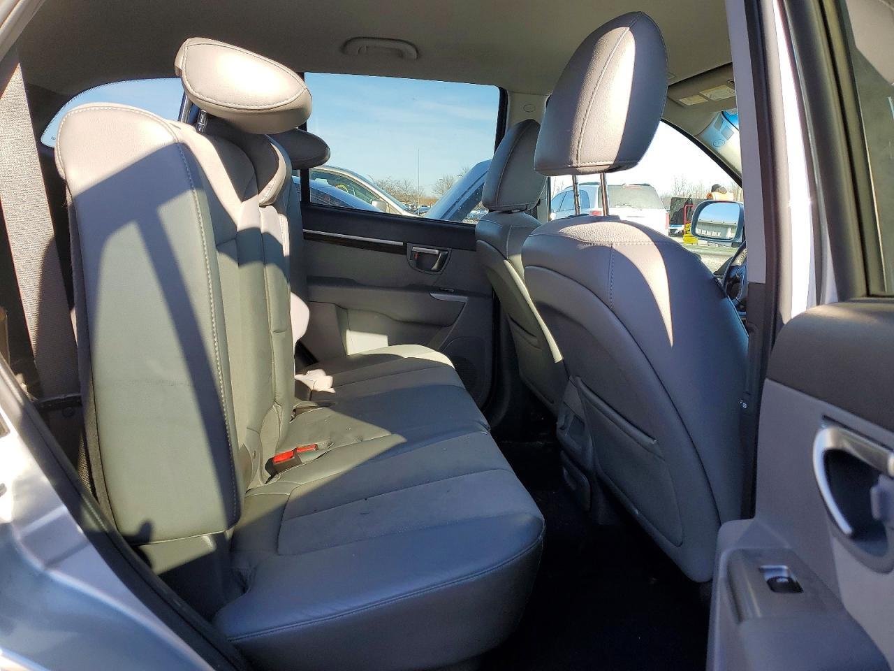 2012 HYUNDAI SANTA FE
