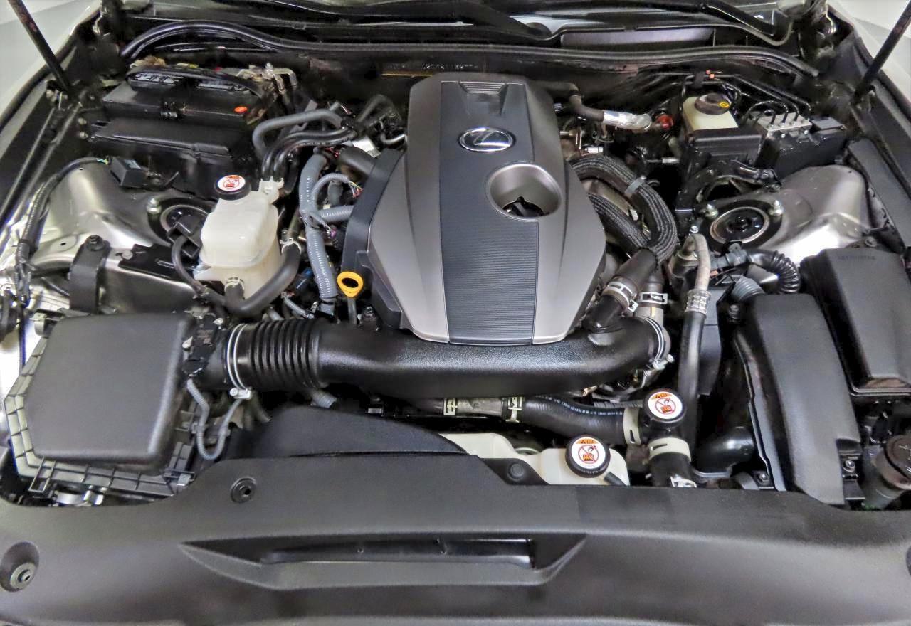 2021 LEXUS IS 300