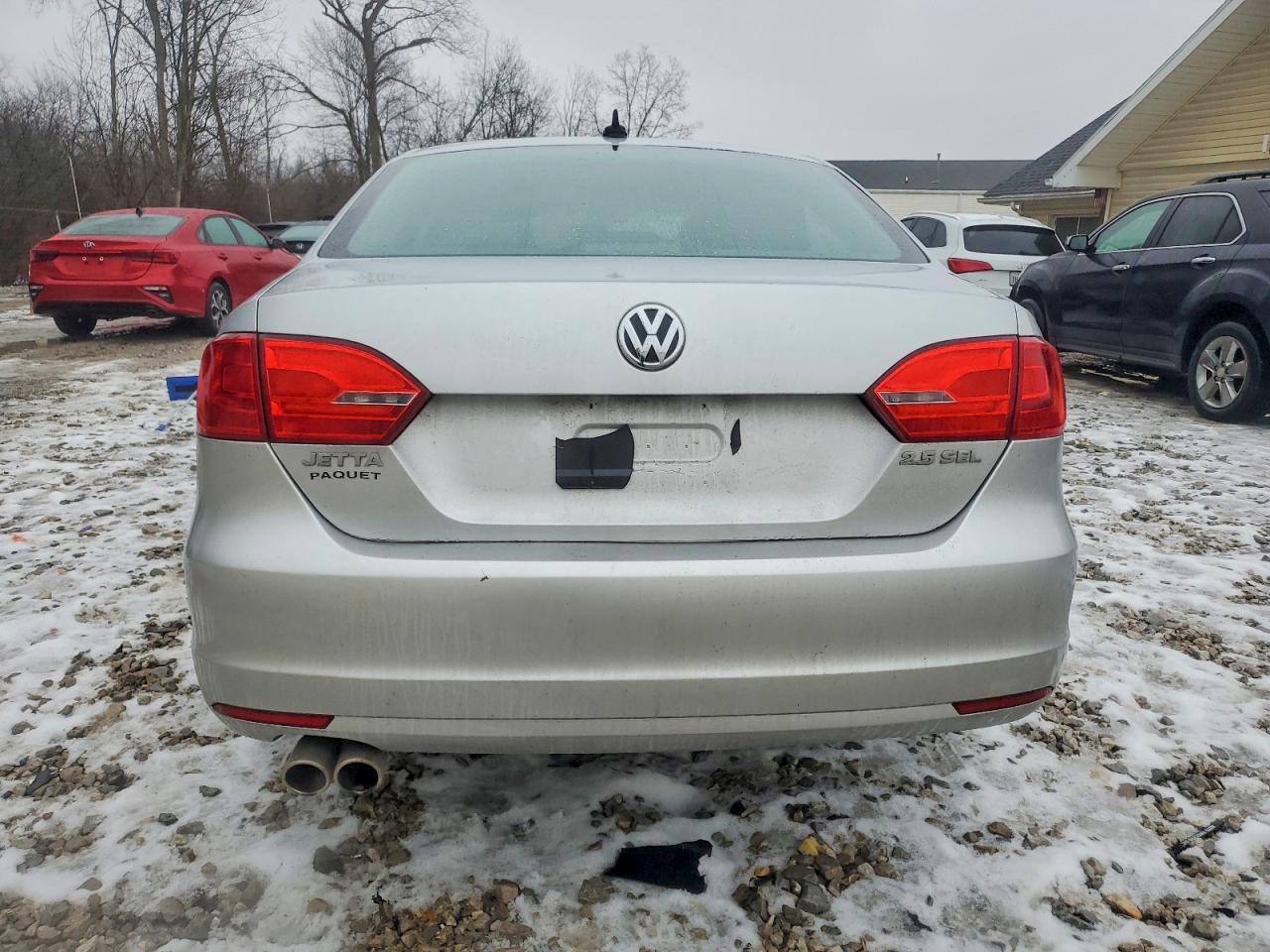 2011 VOLKSWAGEN JETTA