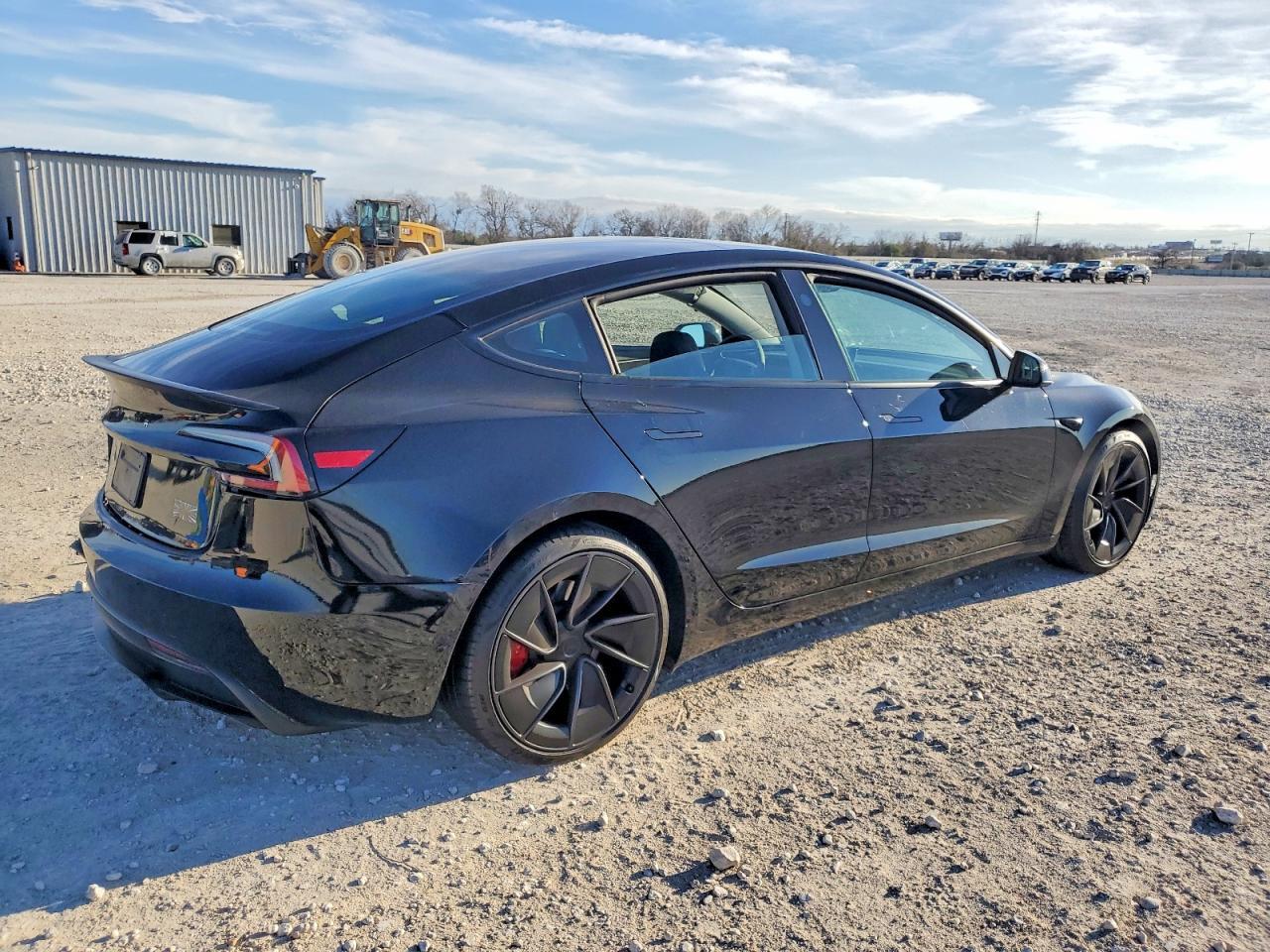 2025 TESLA MODEL 3