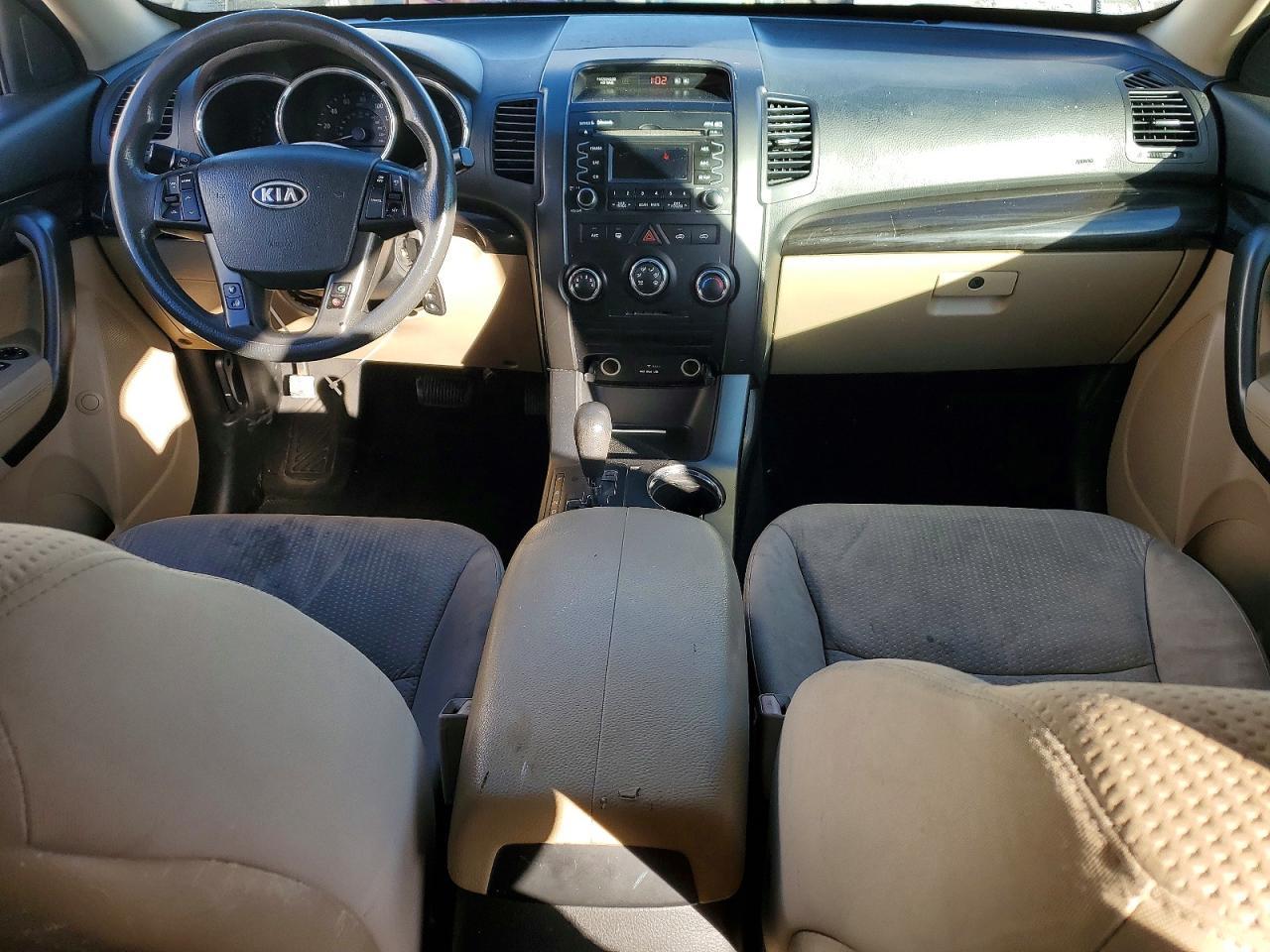 2011 KIA SORENTO
