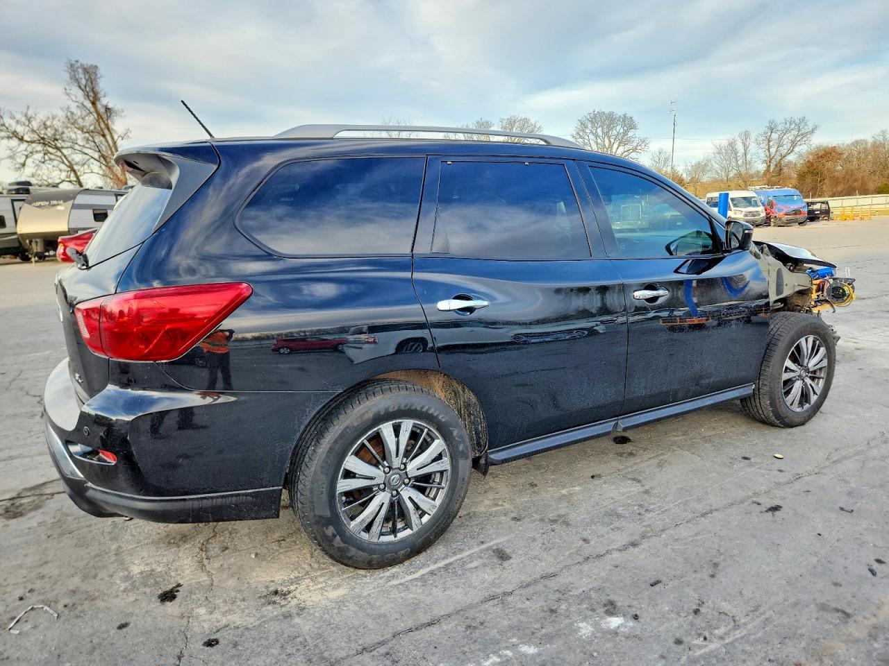 2018 NISSAN PATHFINDER