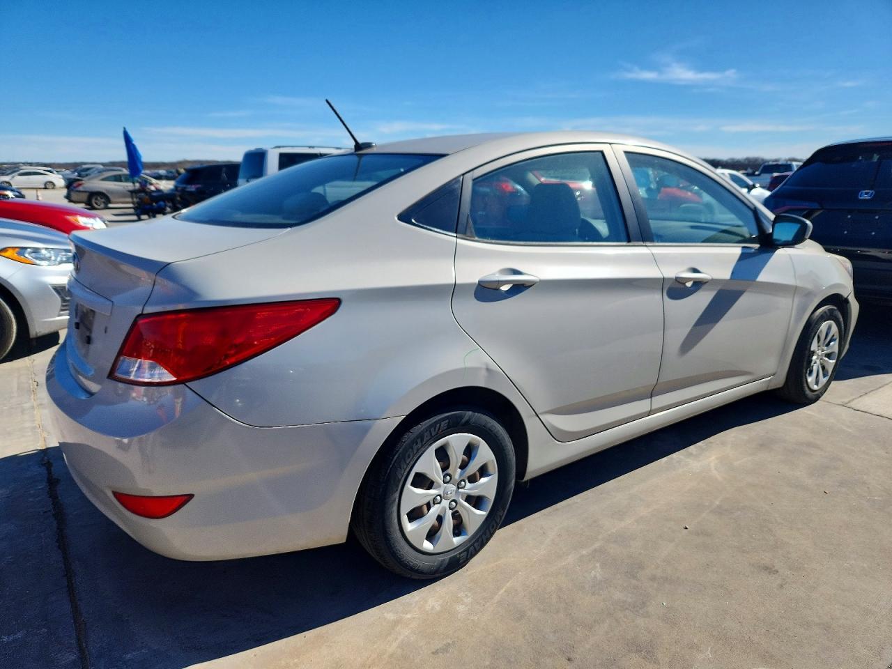 2016 HYUNDAI ACCENT