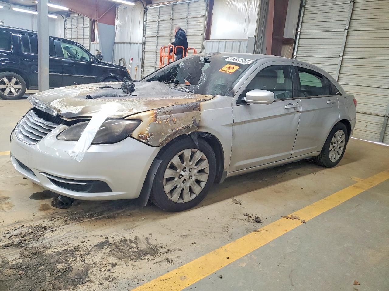 2012 CHRYSLER 200