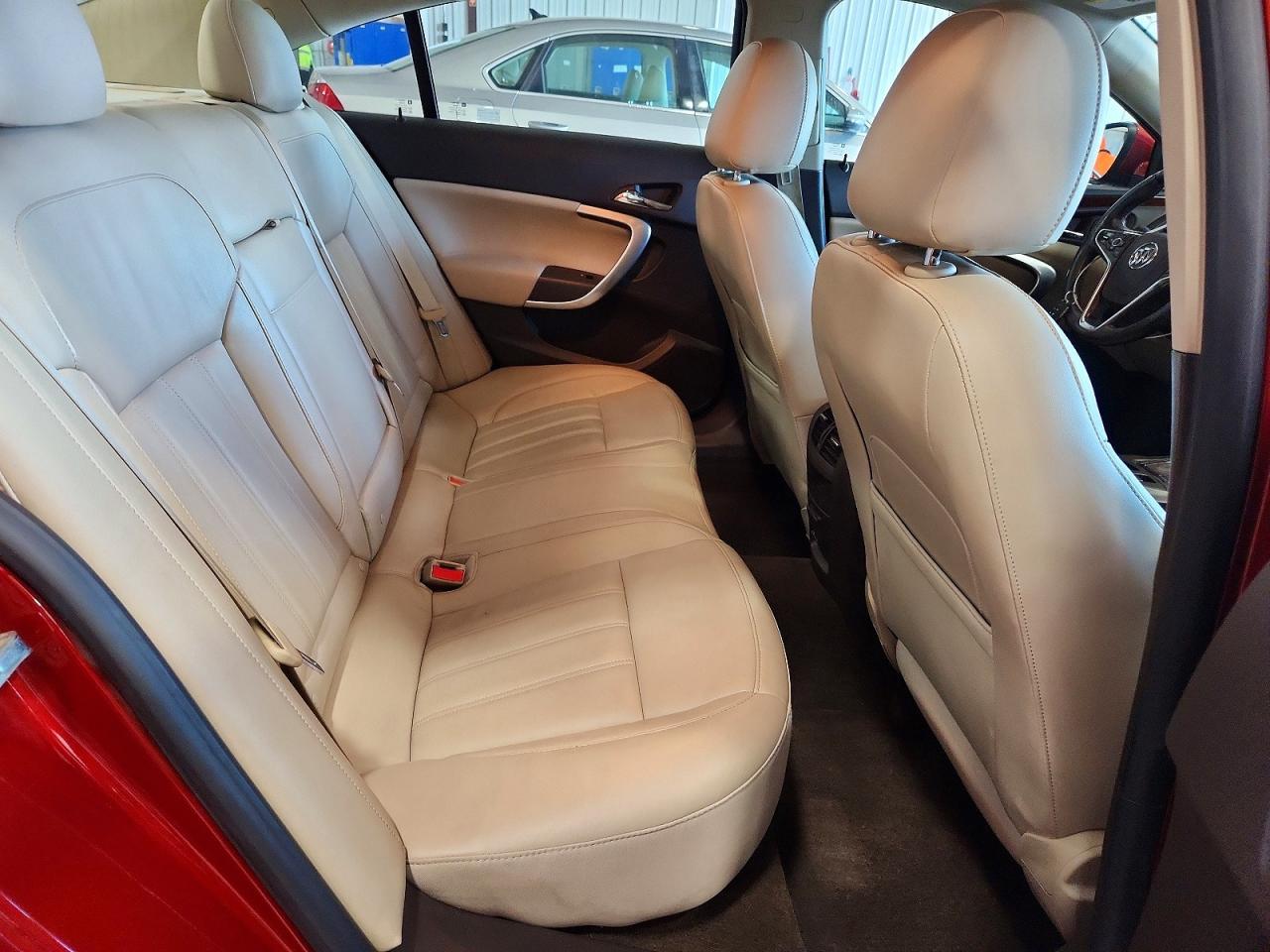 2014 BUICK Regal