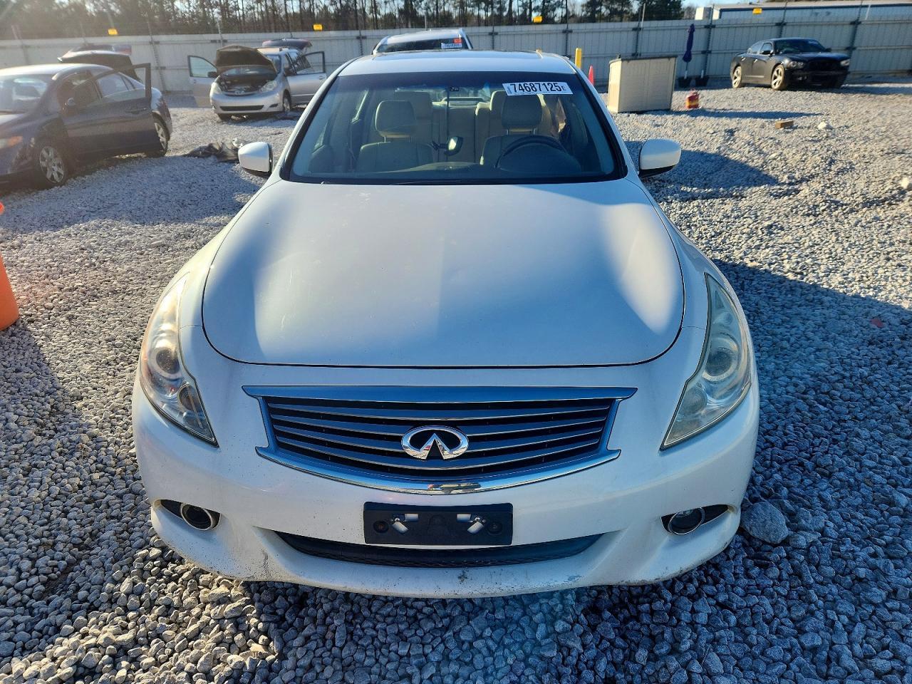 2011 INFINITI G37