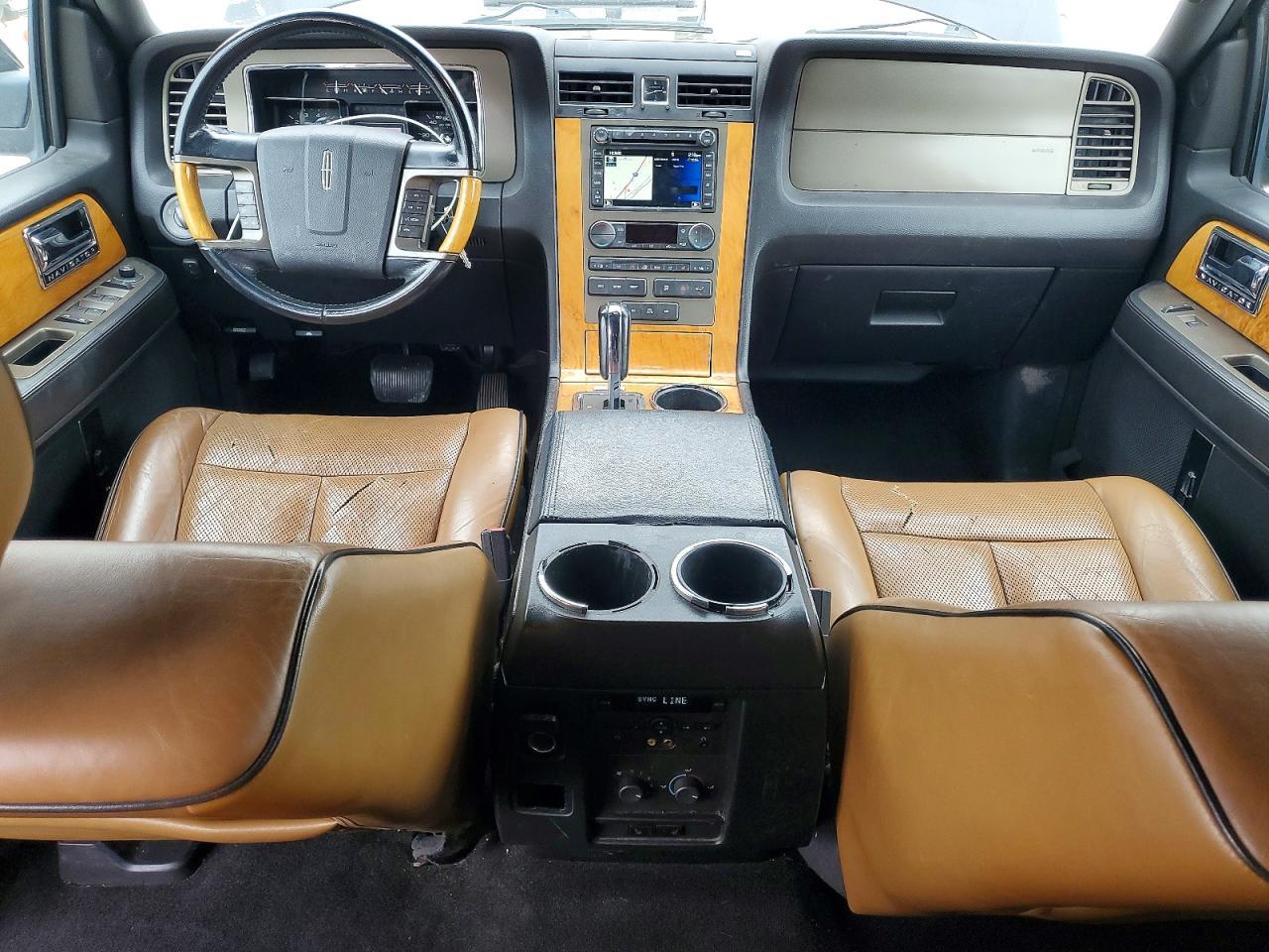2013 LINCOLN Navigator