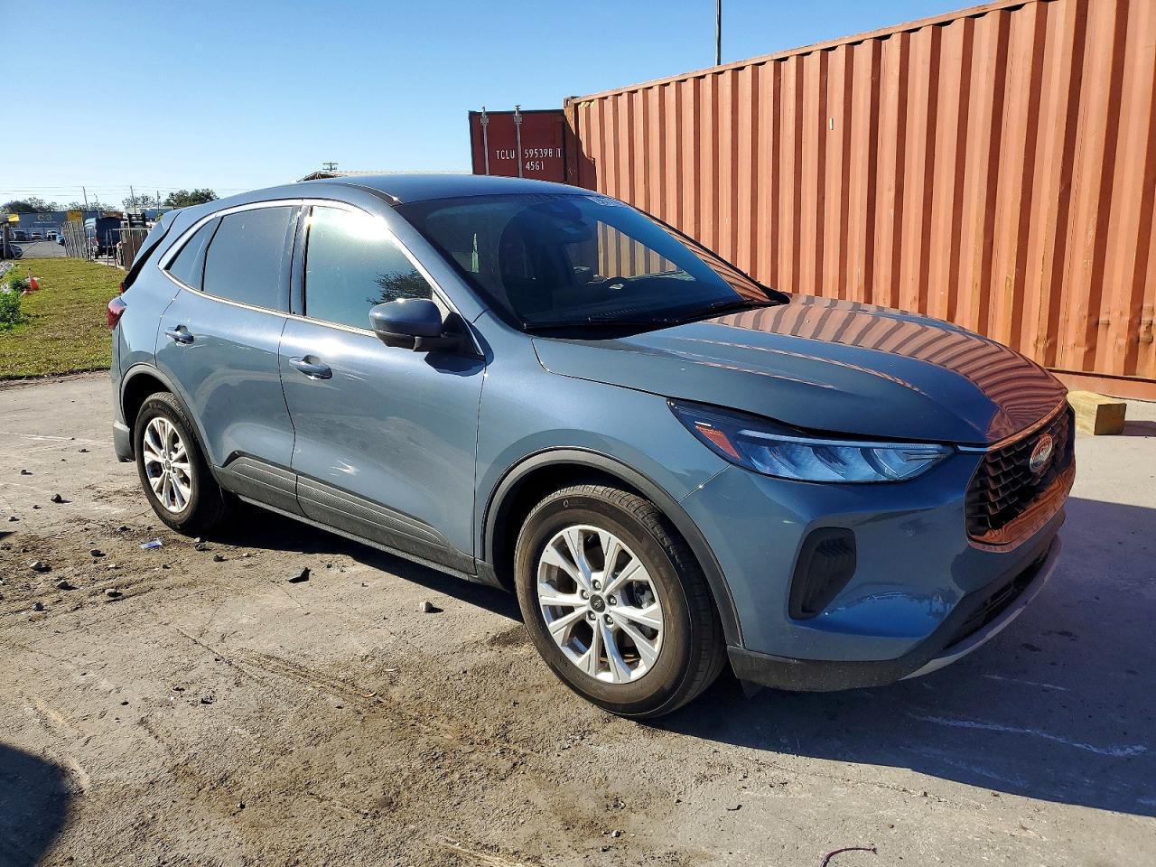 2023 FORD ESCAPE