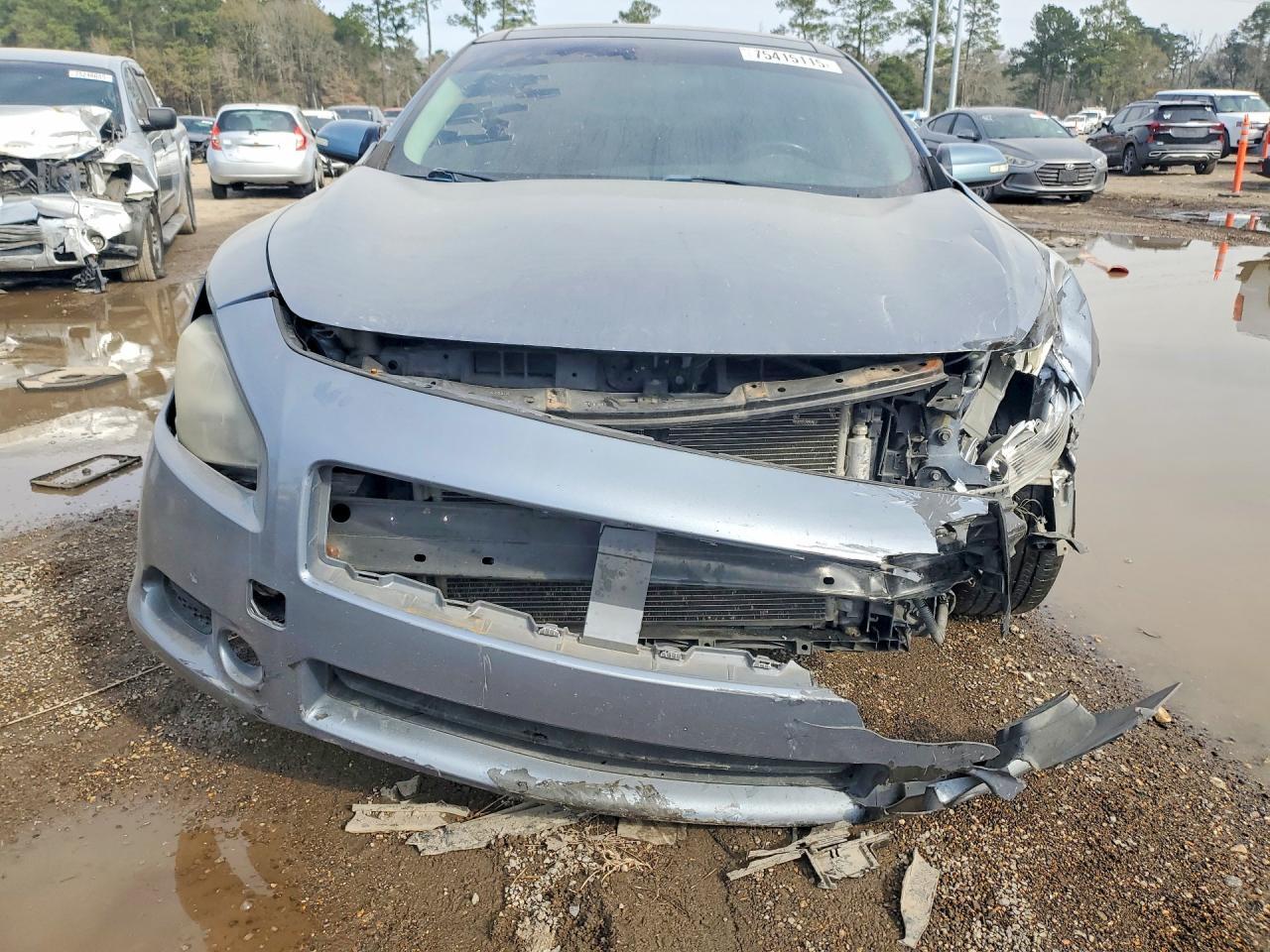 2010 NISSAN Maxima