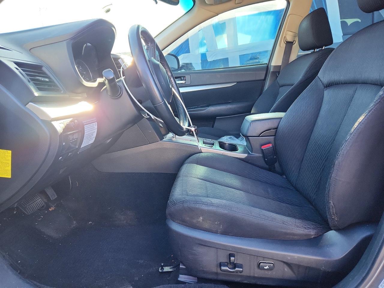 2011 SUBARU Legacy