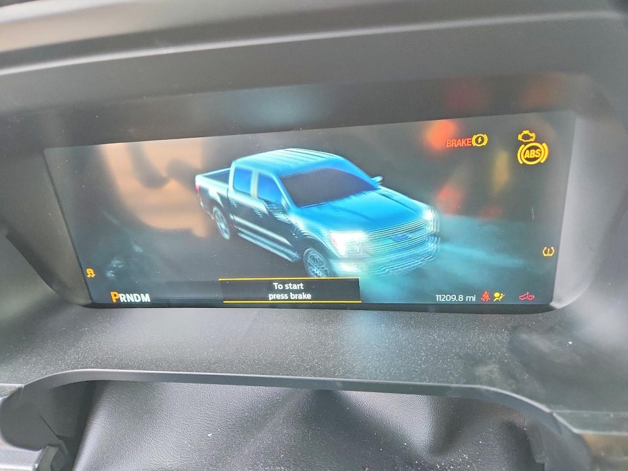 2025 FORD F-150 Lightning