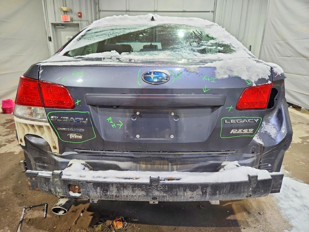 2014 SUBARU Legacy
