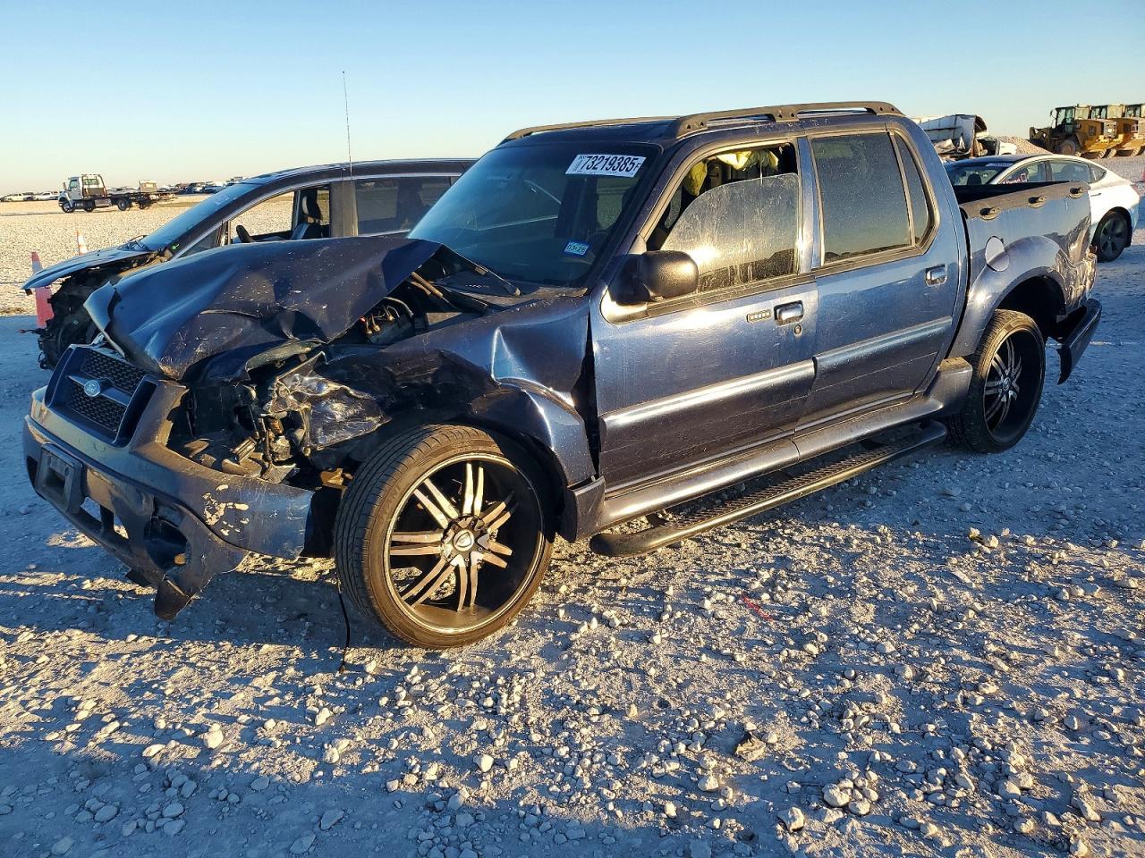 2004 FORD Explorer Sport Trac