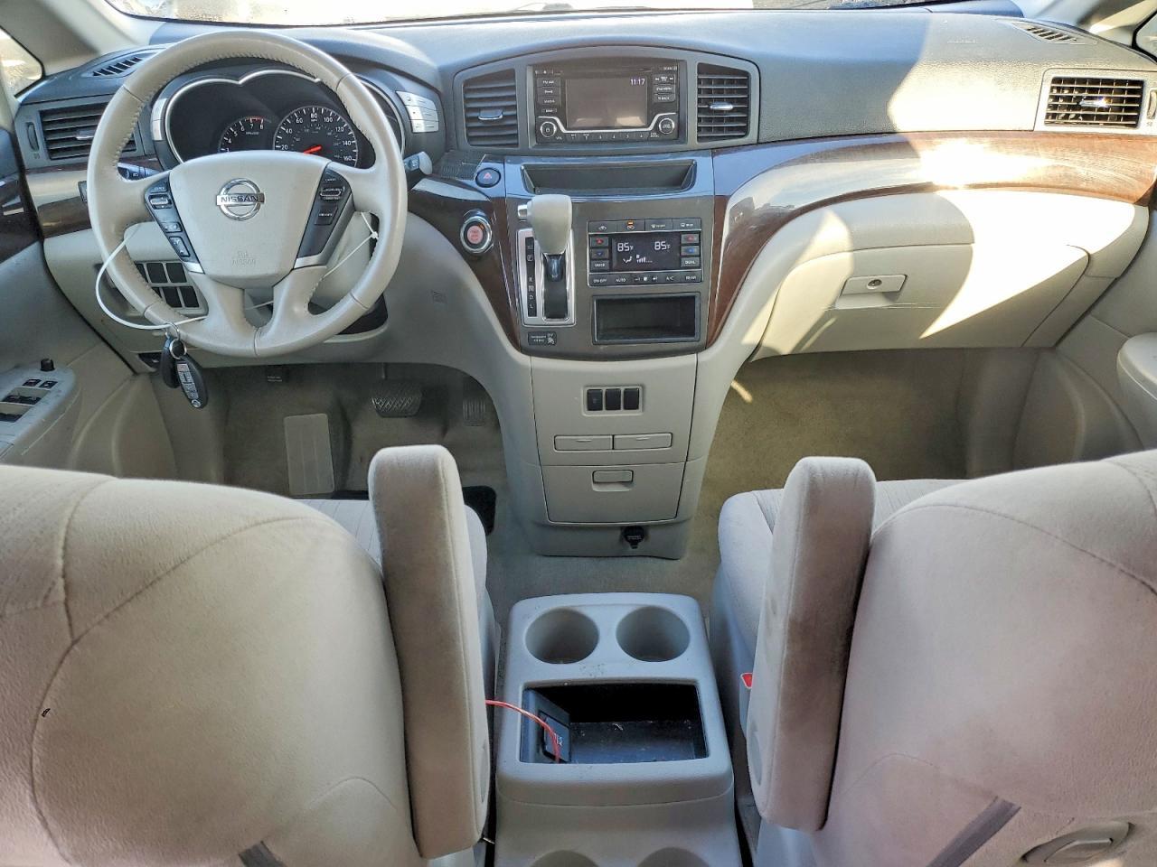 2017 NISSAN Quest
