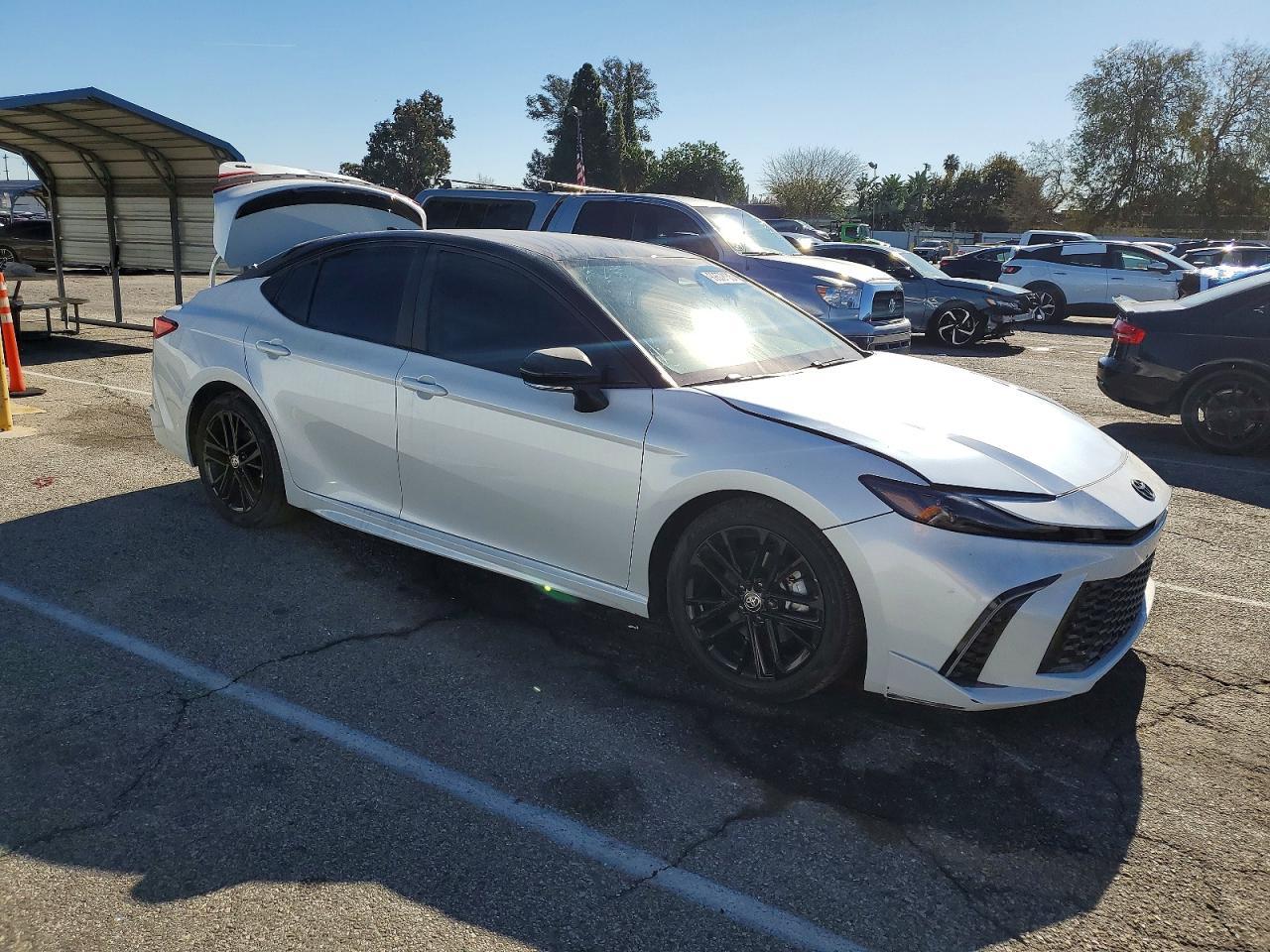 2025 TOYOTA CAMRY