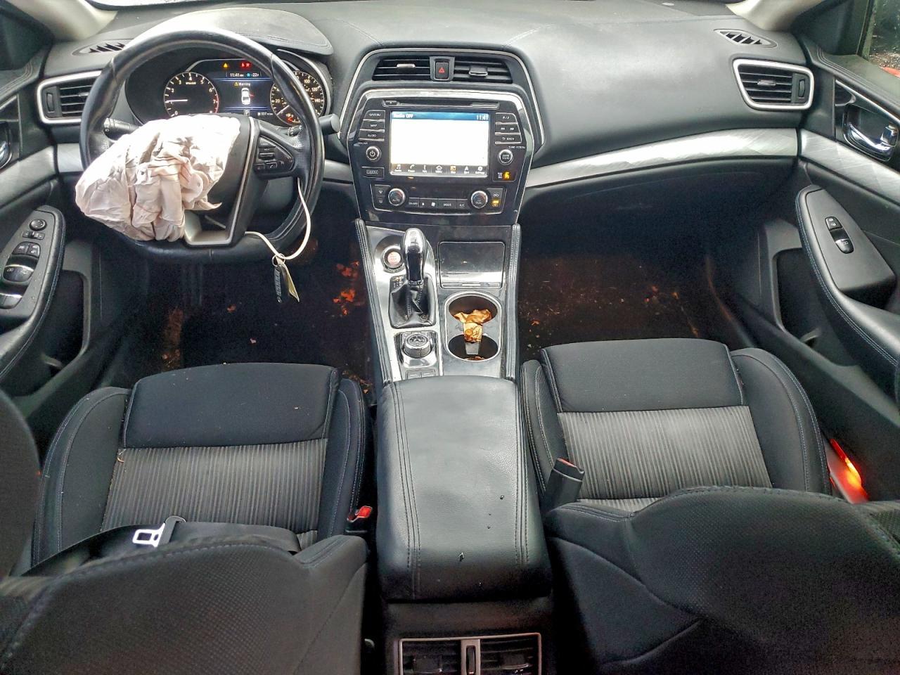 2017 NISSAN Maxima