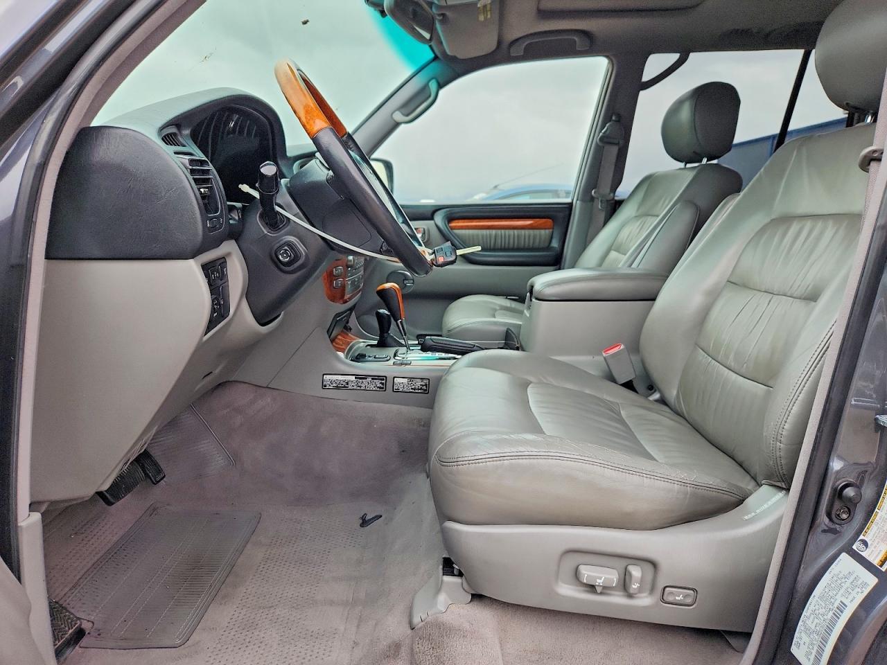 2005 LEXUS Lx 470