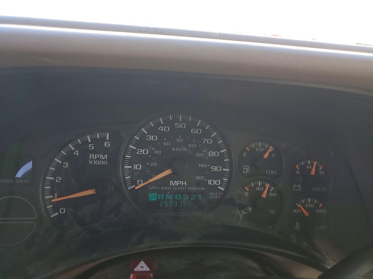 2002 CHEVROLET Tahoe