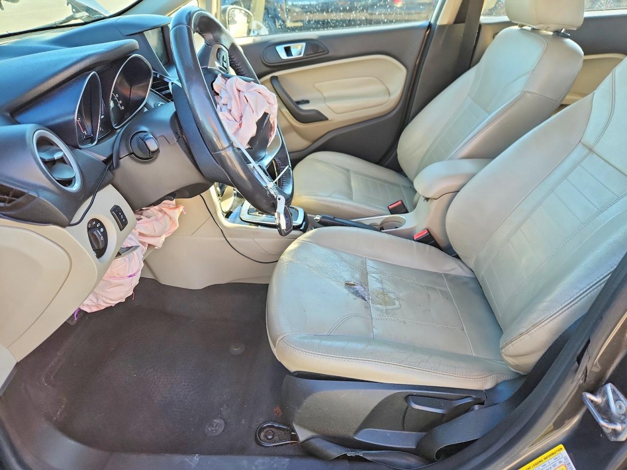 2015 FORD Fiesta