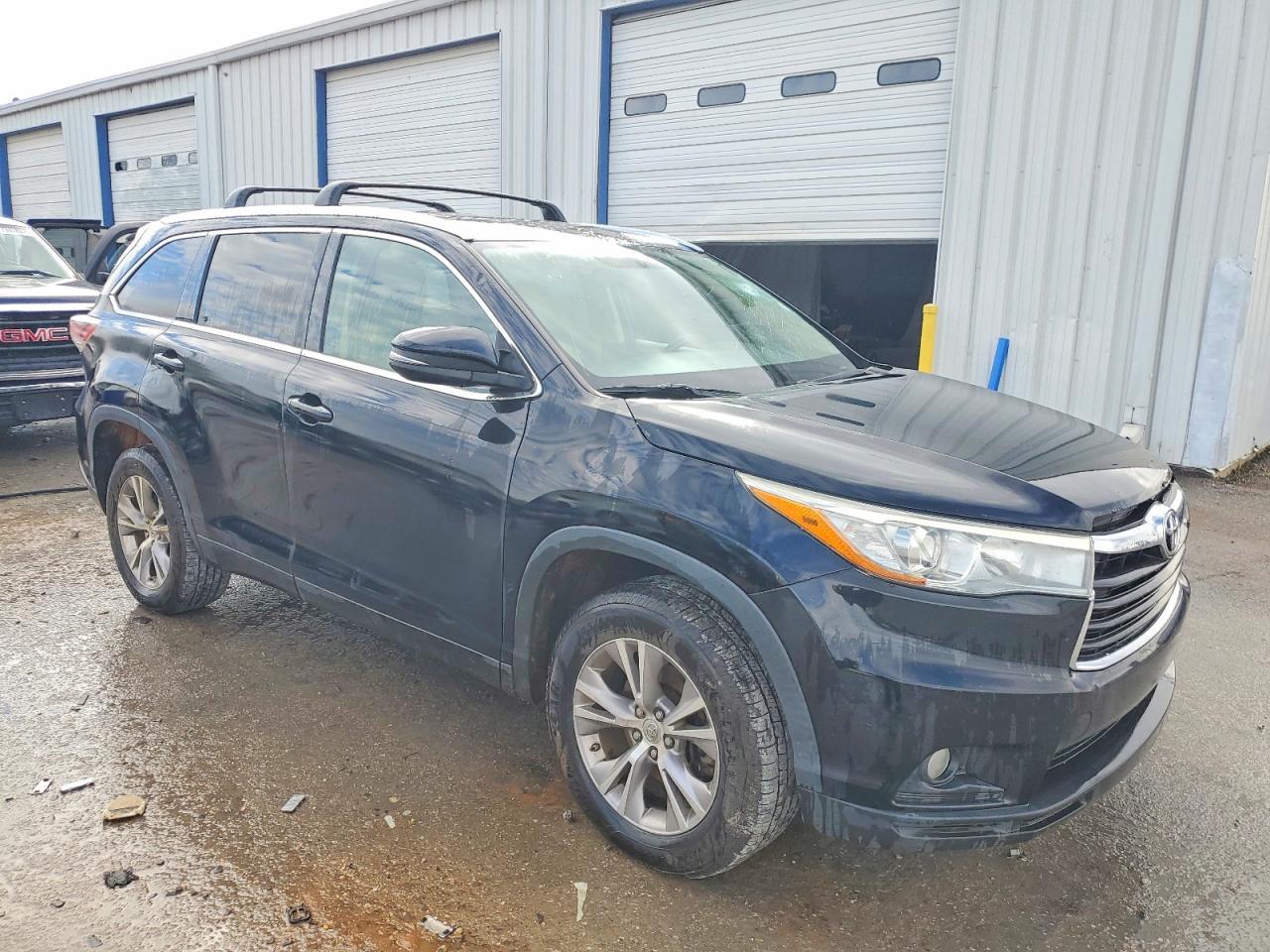 2015 TOYOTA HIGHLANDER