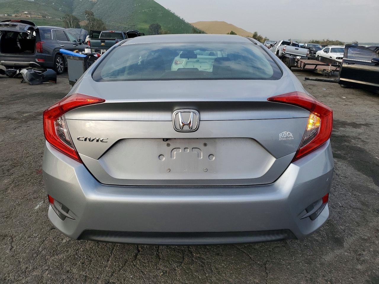 2016 HONDA CIVIC