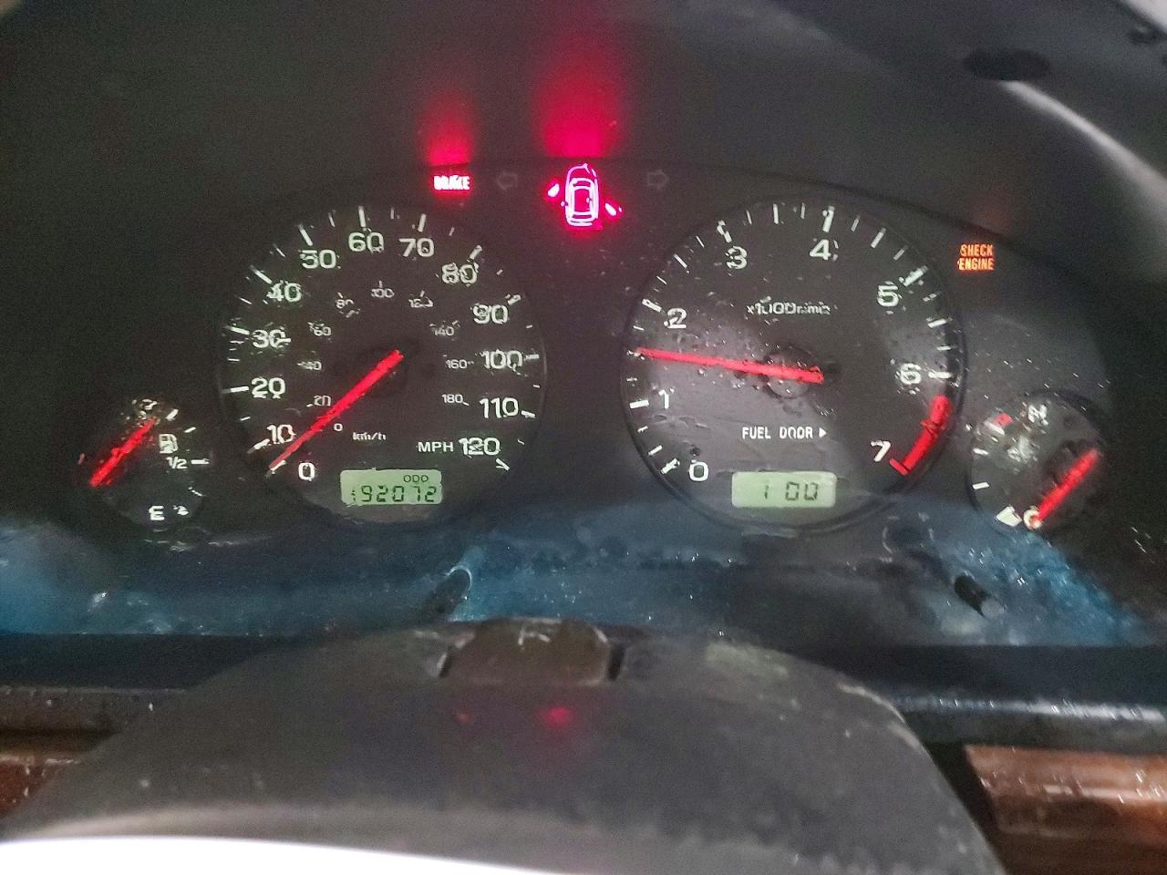 2000 SUBARU Legacy