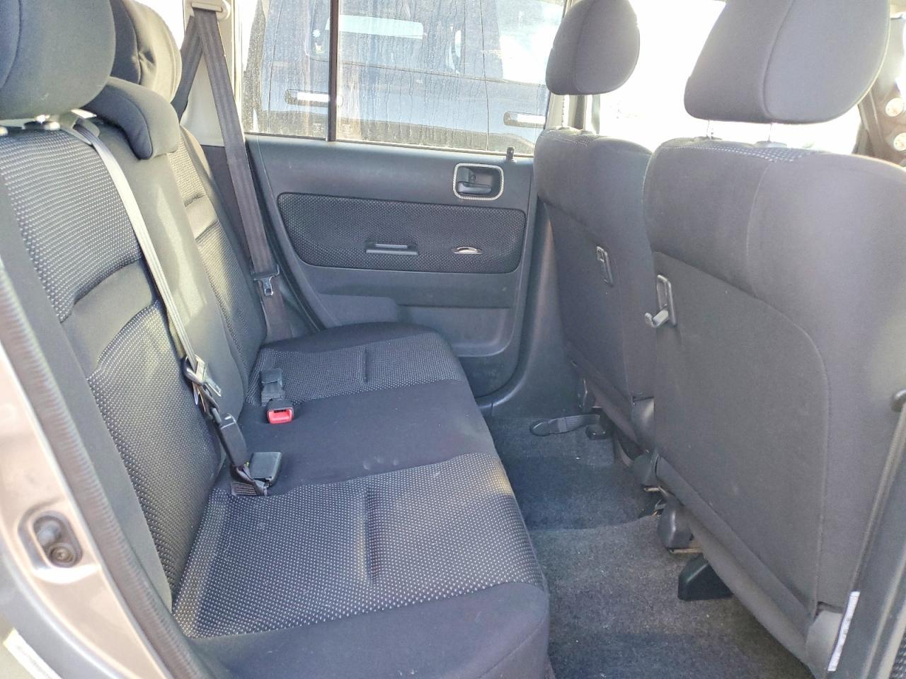 2005 TOYOTA SCION