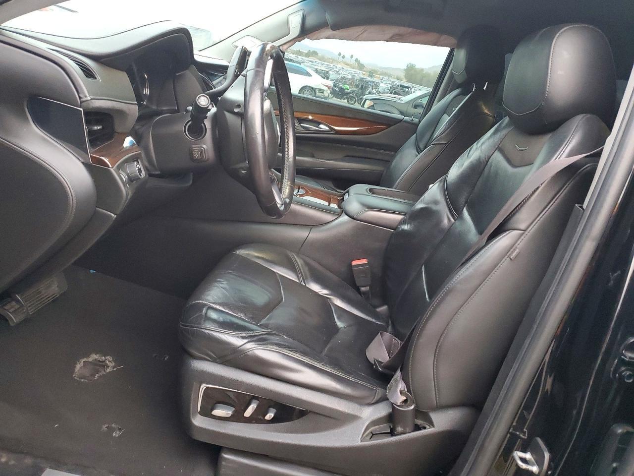 2017 CADILLAC Escalade ESV