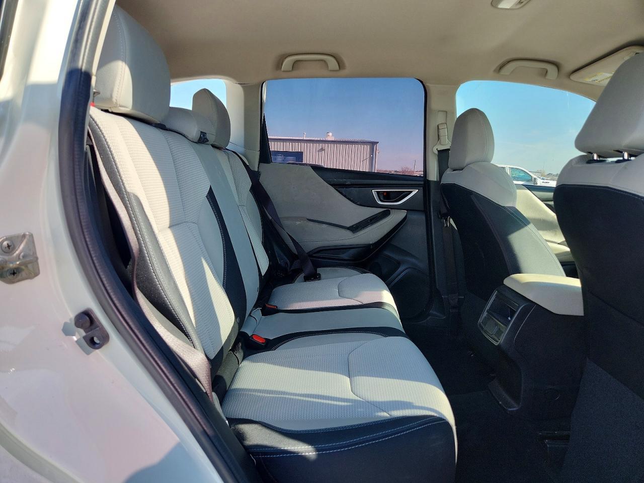 2022 SUBARU FORESTER