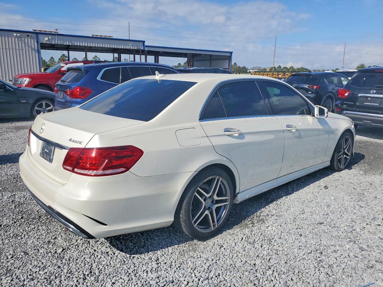 2014 MERCEDES-BENZ E-Class