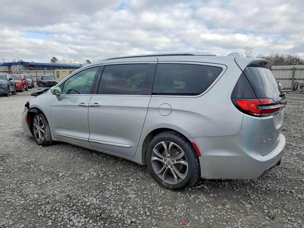 2022 CHRYSLER Pacifica