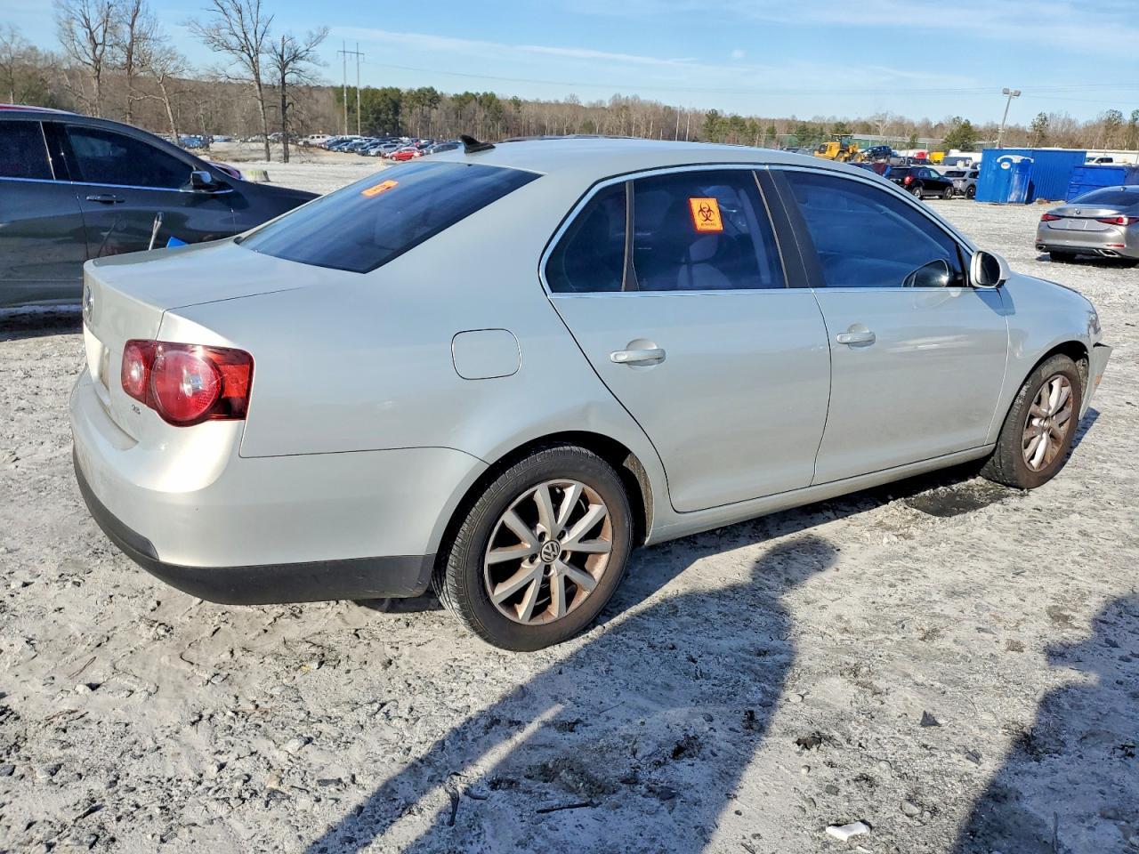 2010 VOLKSWAGEN JETTA