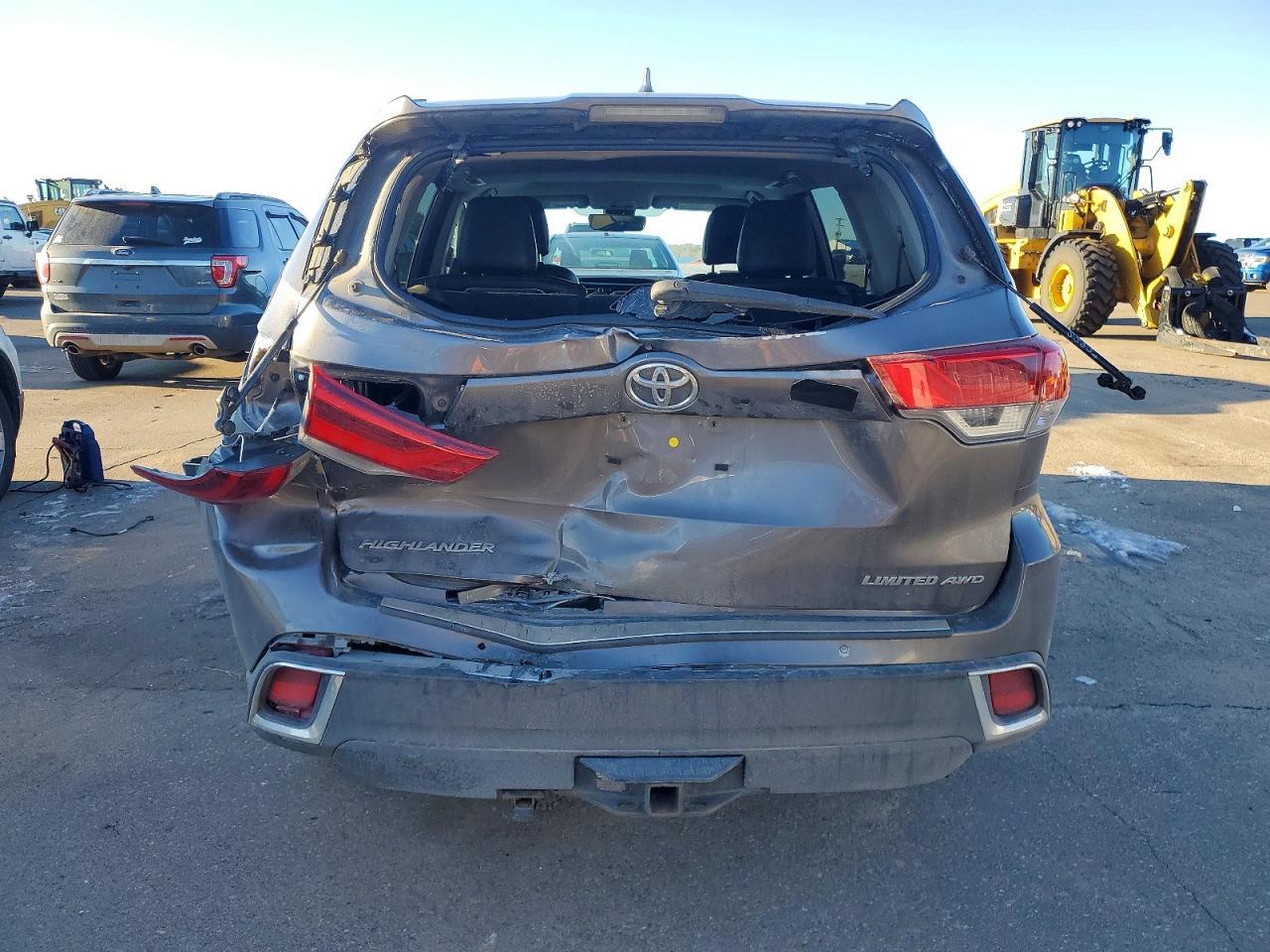 2018 TOYOTA HIGHLANDER
