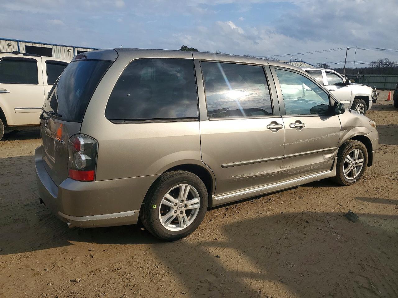 2006 MAZDA Mpv