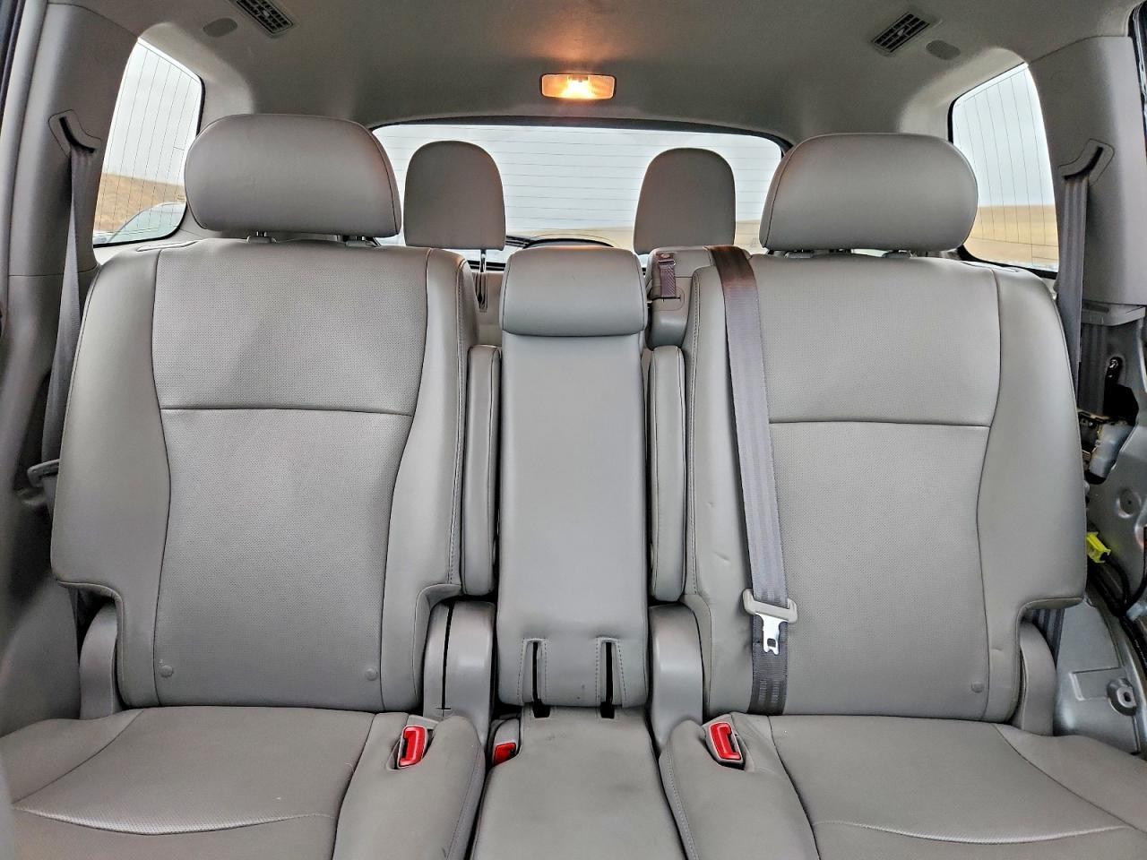 2013 TOYOTA HIGHLANDER
