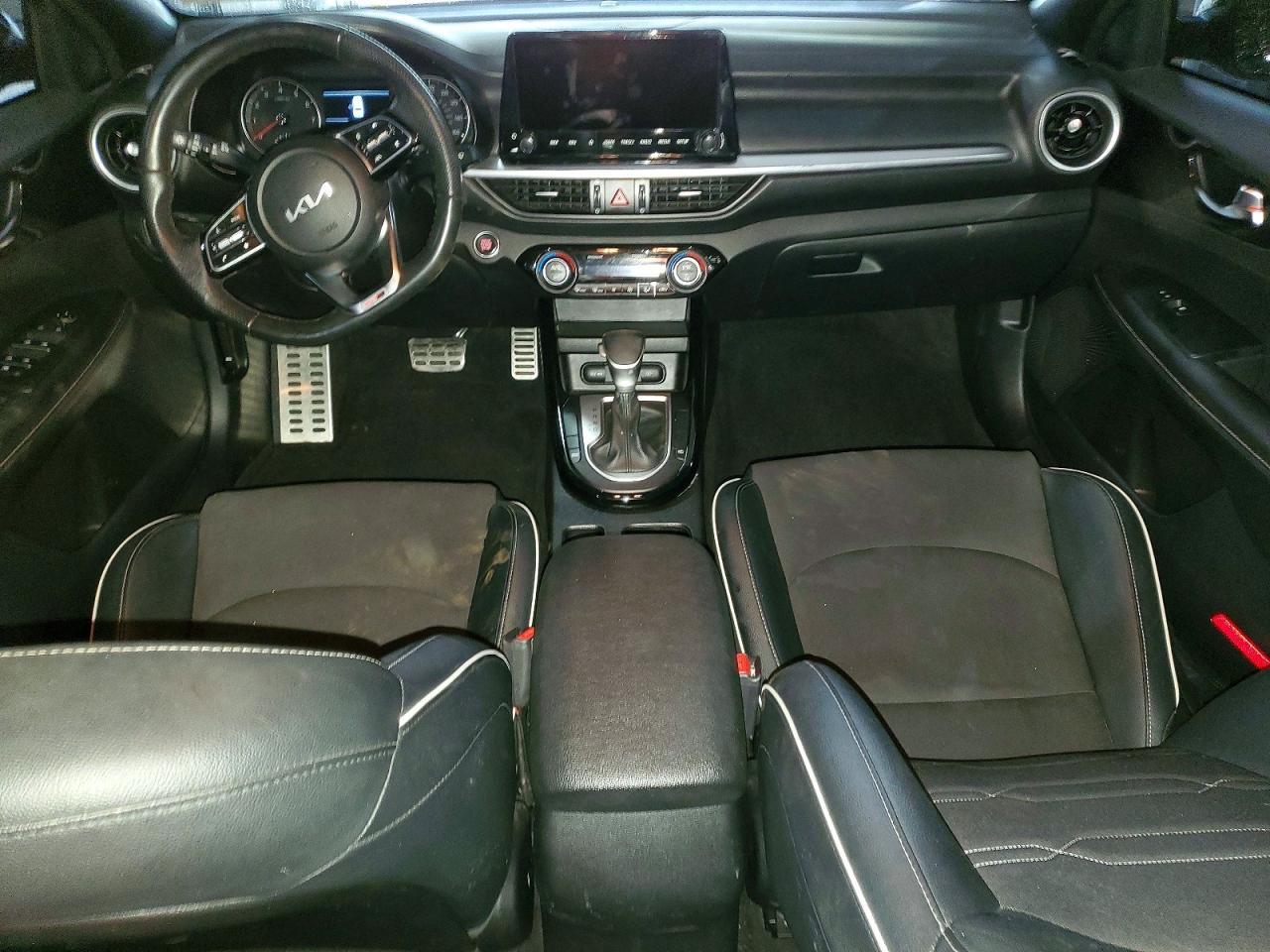 2022 KIA FORTE