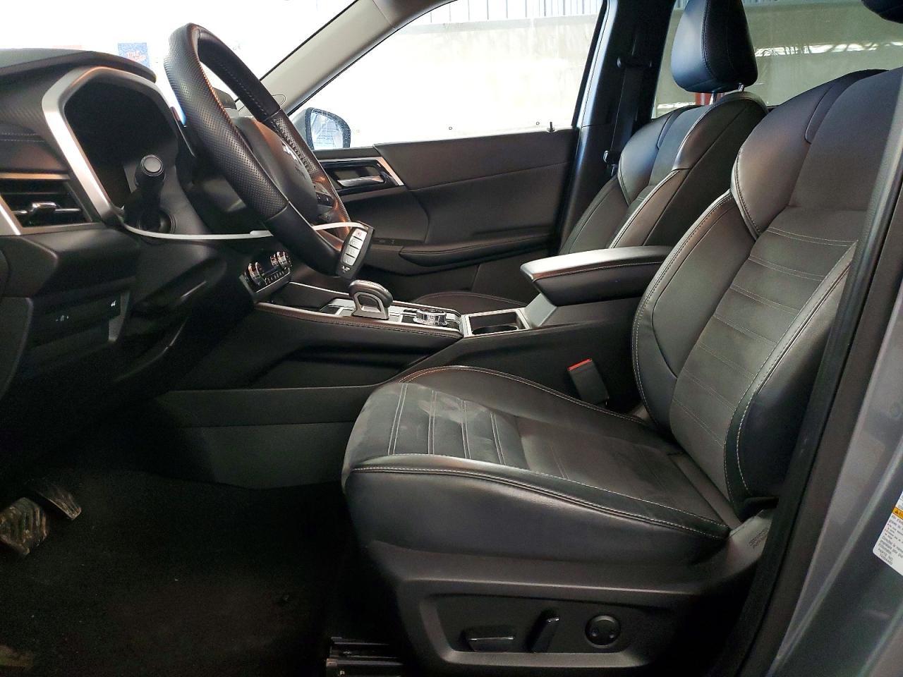 2022 MITSUBISHI outlander