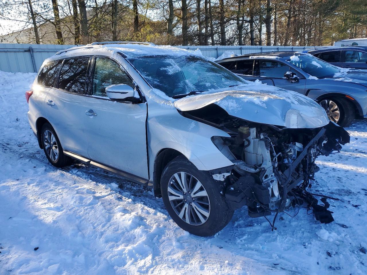 2017 NISSAN PATHFINDER