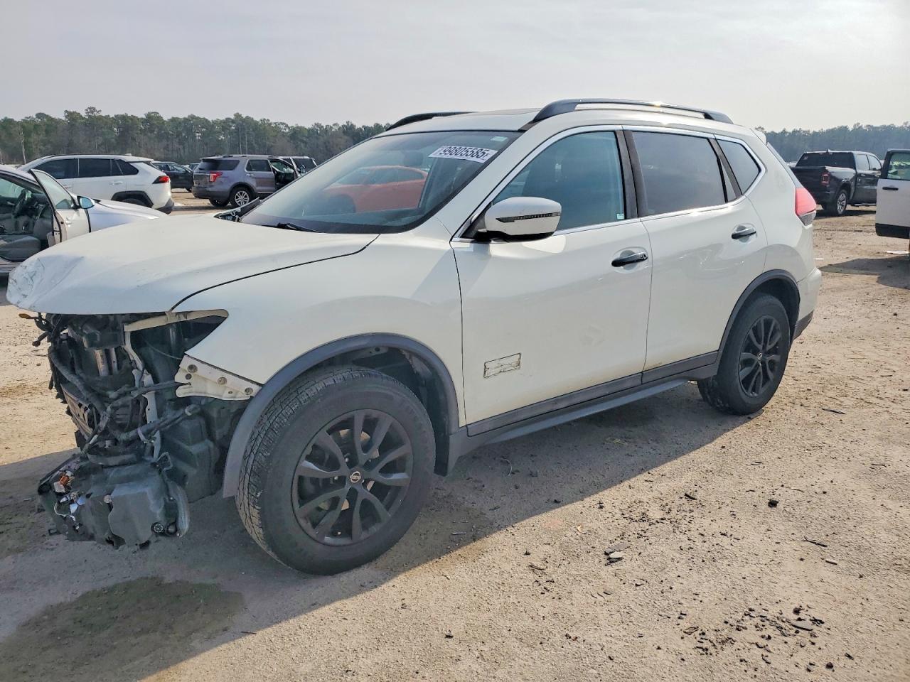 2017 NISSAN ROGUE