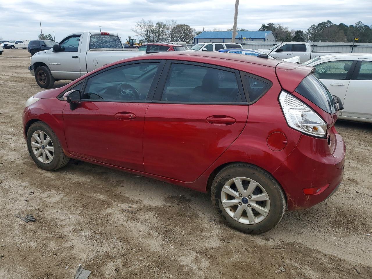 2013 FORD Fiesta